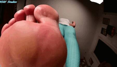 Sahrye shrinks the universe, grows to galatic heights -  MP4