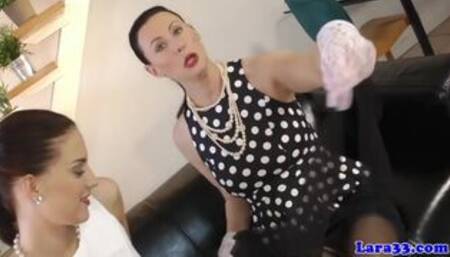 Stockings milf pussyrubbing babe before oral