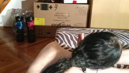 Sexy teen goth slave girl licking clean her daddy's feet pt1 HD