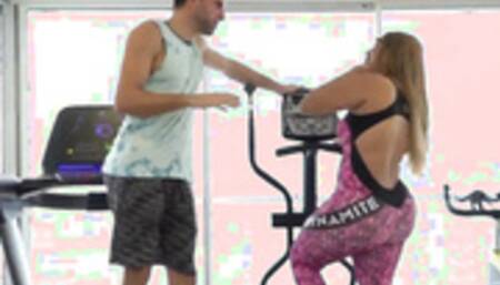 Bubble Butt Gym Milf Latina Casting Fuck