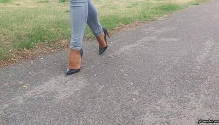 Cinderellas shoe has fallen into the river HD mp4 1920x1080