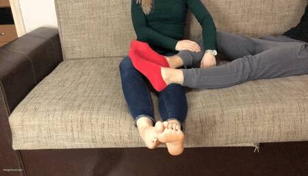 BIG SMELLY FEET TICKLING - MP4 Mobile Version