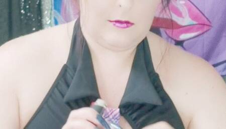 Nicki Pie More Monday in a tie