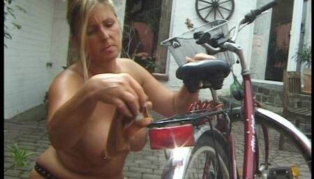 working nude at home