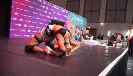 BTS Venus17 Sofi Goldfinger twerk