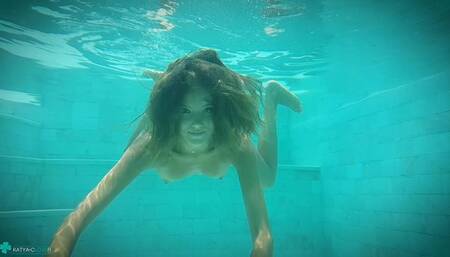 Talking in your slÐµÐµp