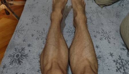 Iron Ivy, bare legs, bare feet, calves popping