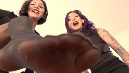 Rivalry between witches #16 ( SHRINKING )