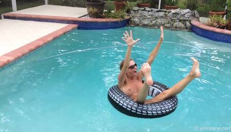 Jenni is a Nude Spinner