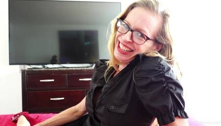 JenniLane needs a load of creamy man milk in her tummy!