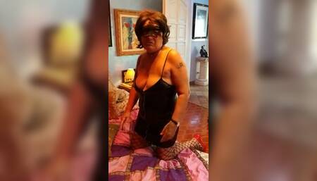 Lady Ross si presenta a Peccatriciproduzioni