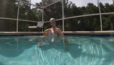 Underwater play in transparent Latex