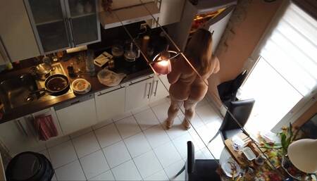 Nude housework