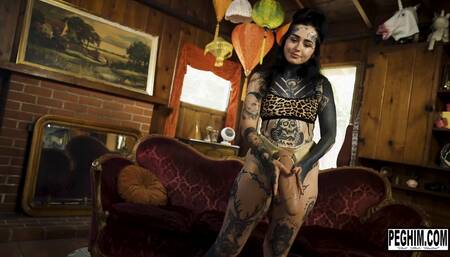 Frankie Vanian gets wild with Michael Vegas