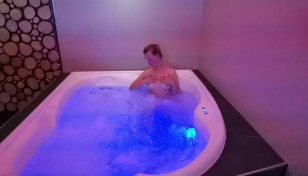 Geiler Dildofick im Whirlpool