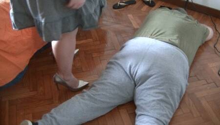 Silver heels ballbusting