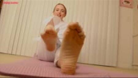 You Lost, Now Serve My Karate Feet WMV