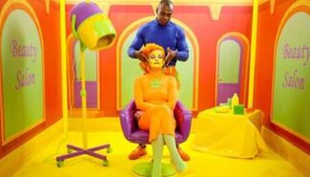 She Comes in Colors 1