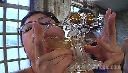 Amateur wants it deep inside