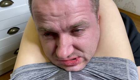 Slave trapped in my legs (POV)