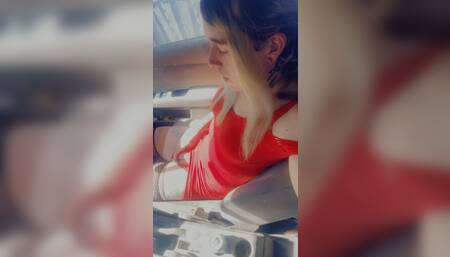 Hot tranny loves rubbing her clitty