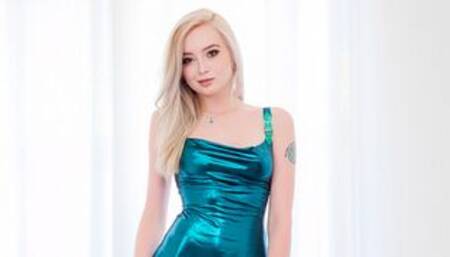 Tiny Blonde Lexi Lore Amazing Blowjob