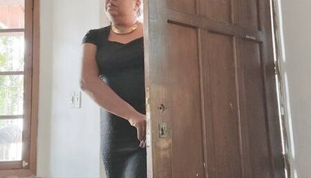 Balbina Pantyhose Ebony Goddess in Classic Pumps