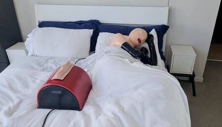 Latex Doll Meets Sybian