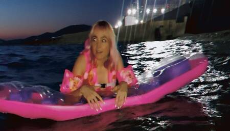 Alla hot fucks an air mattress in the sea at night!!!