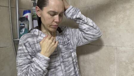 Onesie wetlook shower