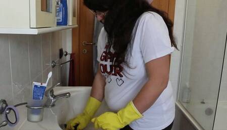 Chubby Housewife's Problems