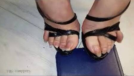 Arched Feet Devotion(small version)