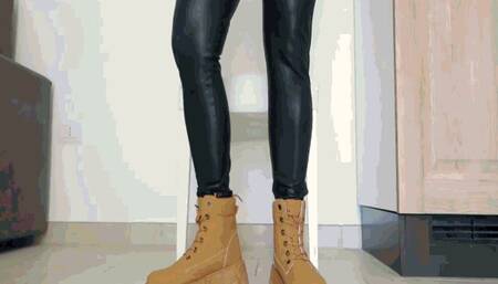 Nervous stomping MP4(1280x720)FHD