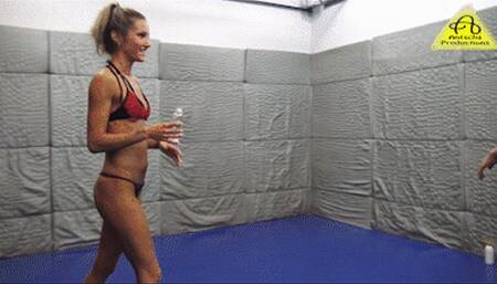 Tatjana vs Hanako oilwrestling