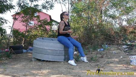 Fitness outdoors makes me empty my bladder fast - Wet her panties outdoor and smoke until they dry