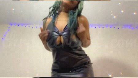 YOU DON'T DESERVE TO LOOK AT ME FOR FREE