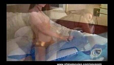 Palstic Delphine fuck