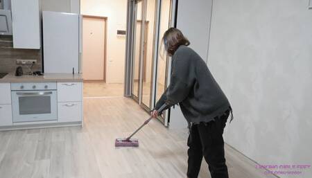 AVRIL - How does it feel to be humiliated by a slave, an ex-mistress? (4K)