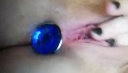 Naughty german girl spoils herself and urgently needs more toys - Joylii