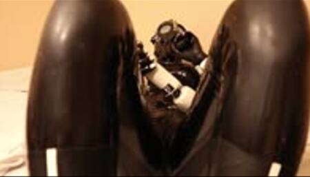 Gas Mask Rubberdoll Vibrates Herself