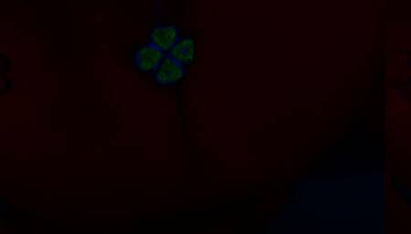 Aria’s New Buttplug