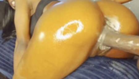 ⭐️SOLES UPMY STEP-DAD FUCKED???? MY PUSSY AND CAME ALL DOWN IT ON MY WEBCAM SHOW (ONLYFANS LADIEELOVE0