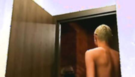 Pizza delivery (Viki Bolotova)