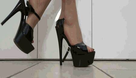 Oh my poor, suffering feet WMV(1280x720)FHD