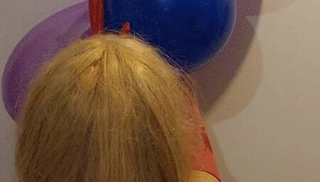 PURPLE BALLOONS POPPING HD