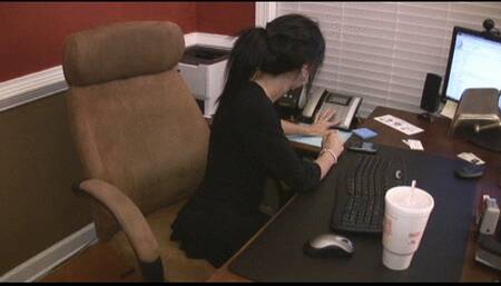 Secretary Laney Runs To Bathroom For A Pee Break! (wmv)