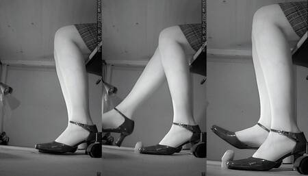 These shoes condemn my little cock to fail - Cam 4