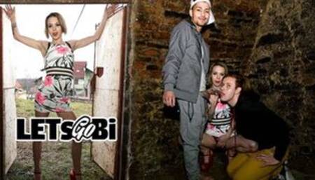 Everyone is Free - Bisex Threesome