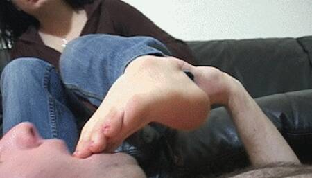 Clean the toejam between my toes-1080