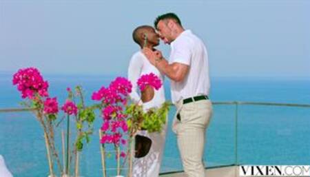 VIXEN Gorgeous Zaawaadi's lustful encounter at Hotel Vixen